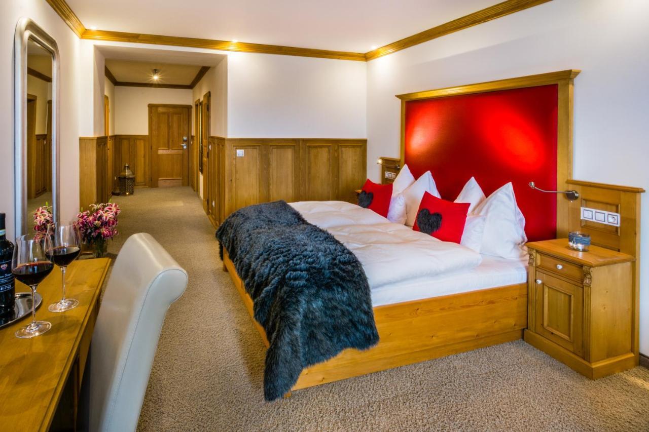 Wellness Hotel V Nebi Kořenov Екстериор снимка