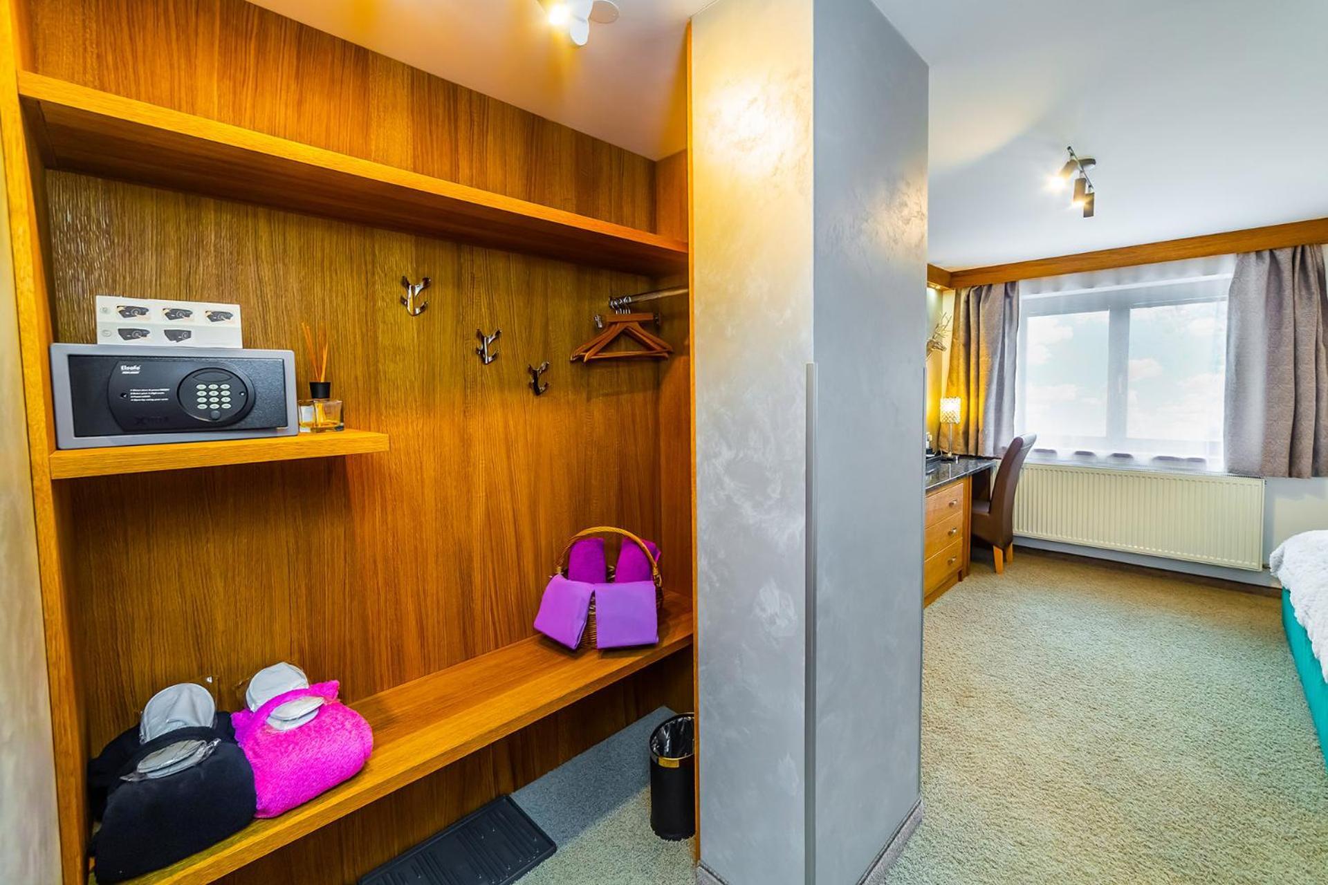 Wellness Hotel V Nebi Kořenov Екстериор снимка